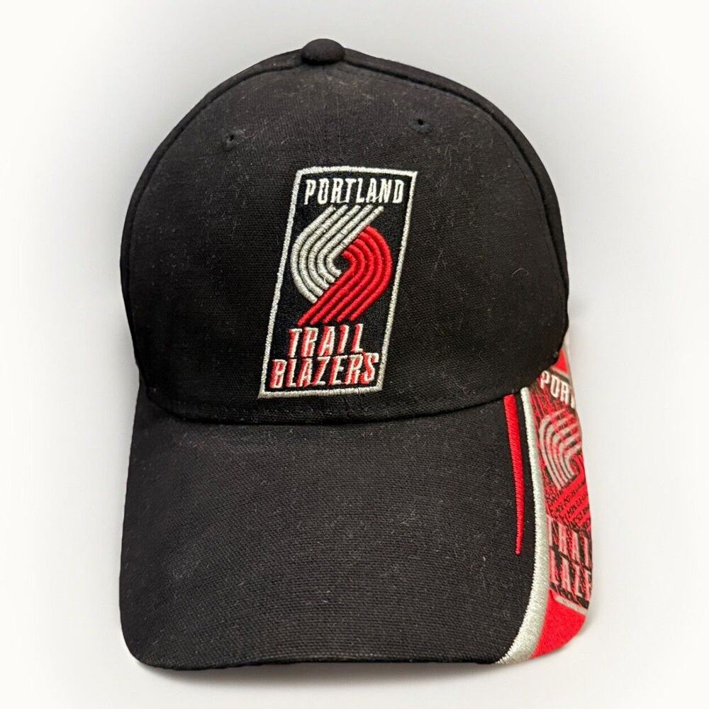 Vintage NBA Mens Black Red Portland Trail Blazers Adjustable Strapback Hat Cap